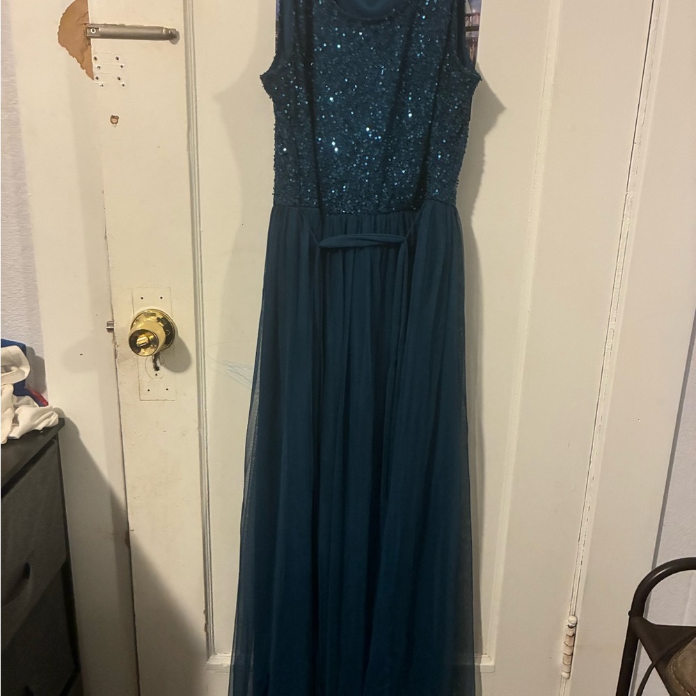 Elegant Teal Maxi Dress